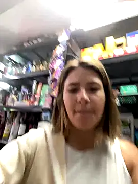 Andrea18 blonde online show from 10/30/25, 02:04