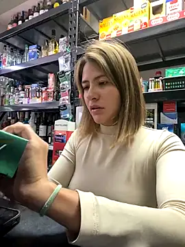 Andrea18 blonde online show from 11/26/25, 02:50