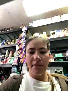 Andrea18 blonde online show from 10/24/25, 02:05