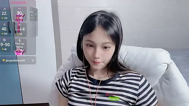 xunian71O online show from 02/22/25, 01:33