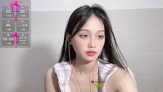 xunian71O online show from 02/15/25, 04:34