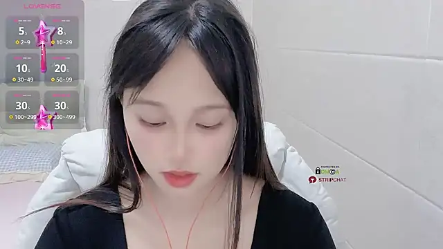 xunian71O online show from 03/20/25, 08:53