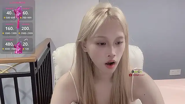 xunian71O online show from 09/28/25, 06:42