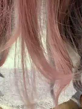 Snapshot of PINO_pino_01 chatting on 12/19/25, 04:53 PINO pino 01 online show from 12/19/25, 04:53