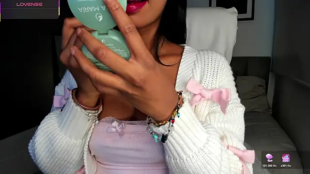 Gigi Strawberry online show from 11/07/25, 06:29