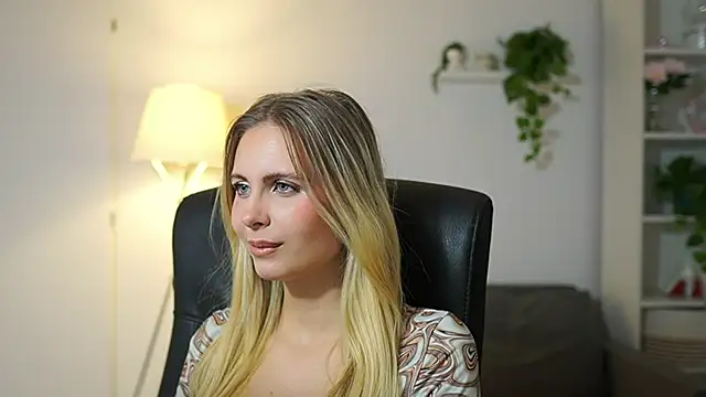 Snapshot of catecrago_ chatting on 10/02/25, 08:07 catecrago online show from 10/02/25, 08:07