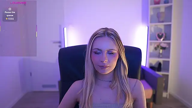 catecrago  online show from 03/23/26, 09:09