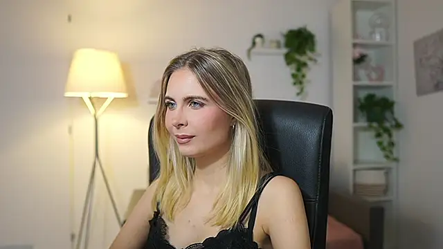 Snapshot of catecrago_ chatting on 12/05/25, 09:19 catecrago online show from 12/05/25, 09:19