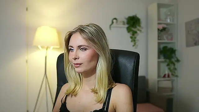 Snapshot of catecrago_ chatting on 10/09/25, 07:53 catecrago online show from 10/09/25, 07:53