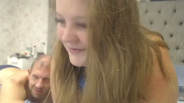 Lars-Lola online show from 11/15/25, 06:34