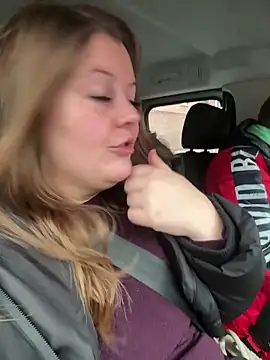 Lars-Lola online show from 12/02/25, 10:06