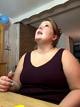 Lars-Lola online show from 10/27/25, 05:36