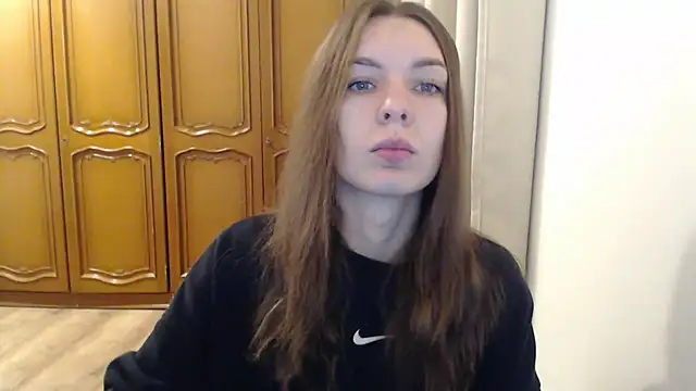 aurora lust online show from 11/19/25, 06:24