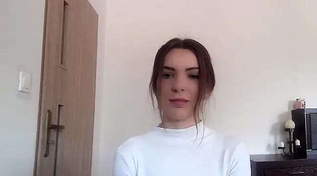 aurora lust online show from 03/18/25, 10:50