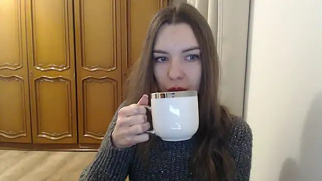 aurora lust online show from 11/25/25, 06:25