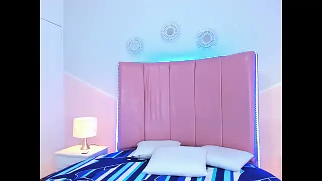 Liiam smith  online show from 12/05/25, 01:10