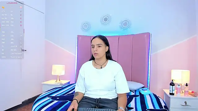 Liiam smith  online show from 12/17/25, 12:43