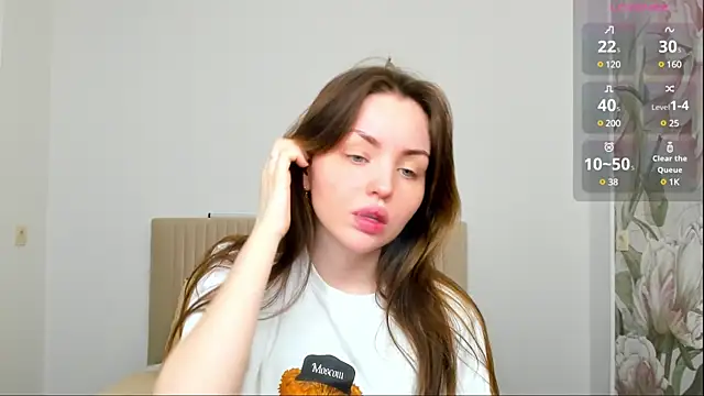 Lora Rosee online show from 03/06/25, 05:14