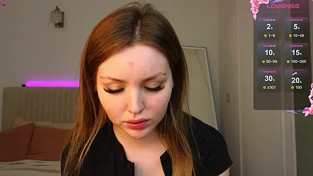 Lora Rosee online show from 09/20/25, 11:37