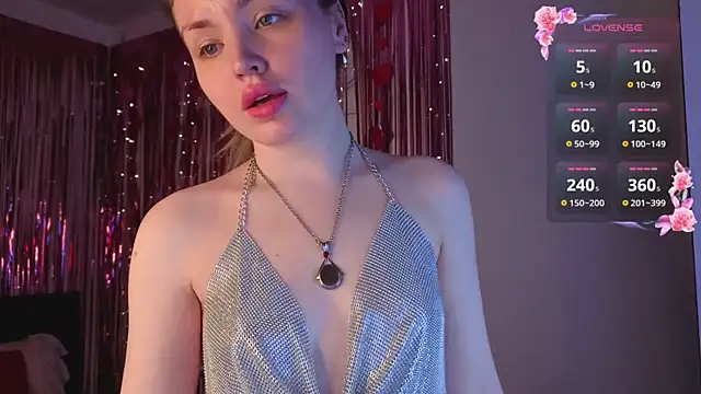 Snapshot of Lora_Rosee chatting on 07/10/26, 02:28 Lora Rosee online show from 07/10/26, 02:28