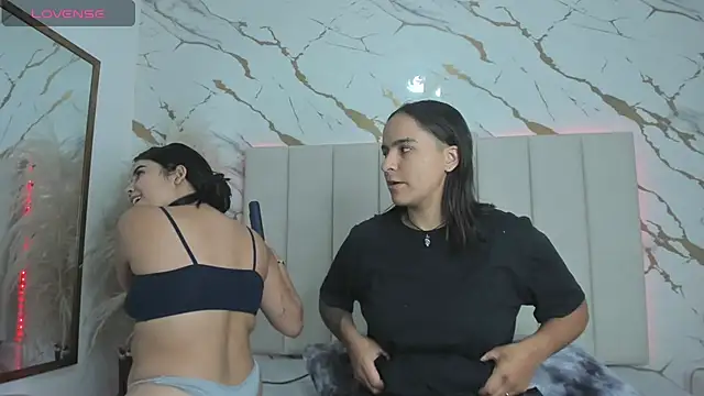  Emma whiitee  online show from 12/15/25, 12:44