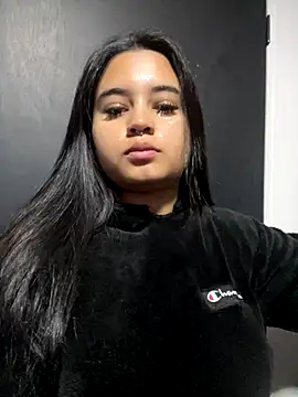  Emma whiitee  online show from 10/28/25, 12:15