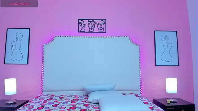  Emma whiitee  online show from 11/11/25, 12:55