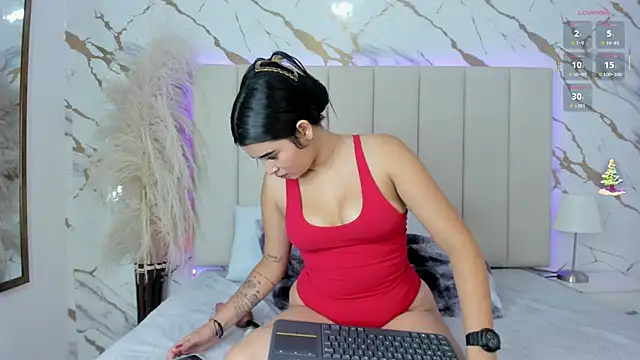  Emma whiitee  online show from 11/28/25, 01:11