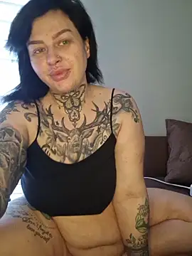 CannabisQueenn online show from 05/08/26, 07:01