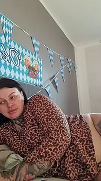 CannabisQueenn online show from 10/02/25, 07:12