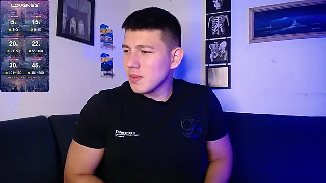 JamesCr  online show from 12/21/25, 12:13