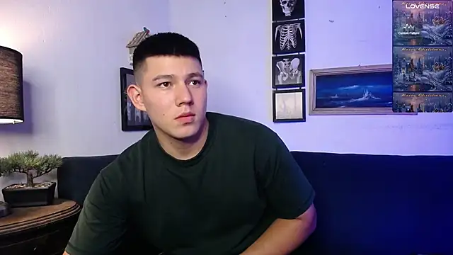 JamesCr  online show from 12/16/25, 12:37