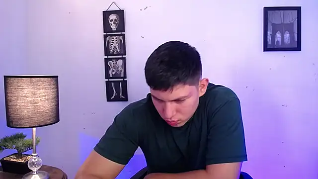 JamesCr  online show from 11/05/25, 12:41