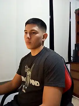 JamesCr  online show from 02/08/25, 04:14
