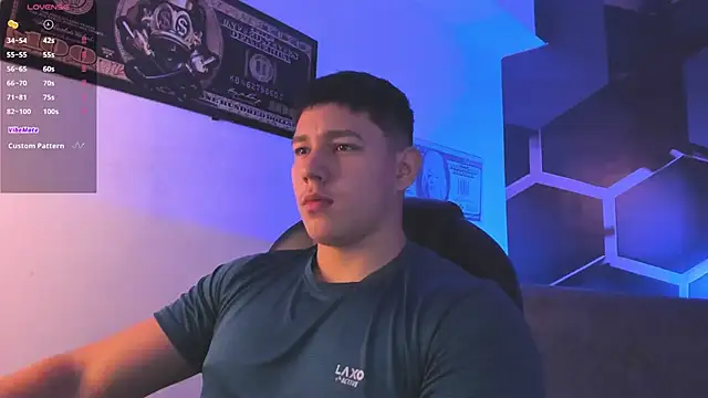JamesCr  online show from 09/13/25, 02:55
