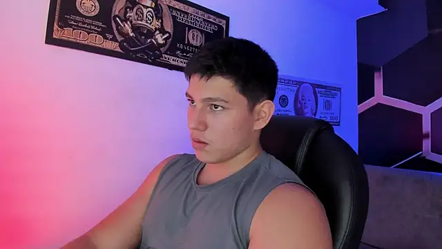 JamesCr  online show from 09/30/25, 03:01