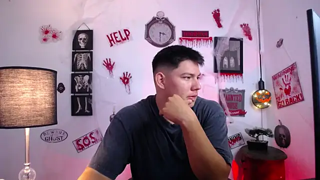 JamesCr  online show from 10/27/25, 12:17