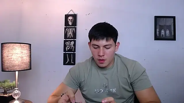 JamesCr  online show from 11/23/25, 12:53