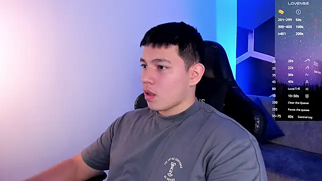 JamesCr  online show from 01/17/26, 03:21