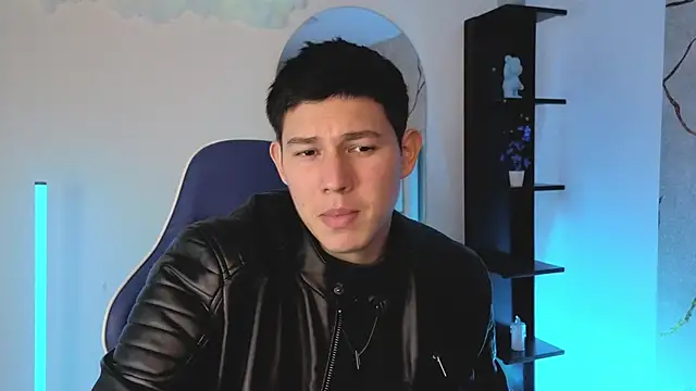 JamesCr  online show from 05/23/26, 03:22