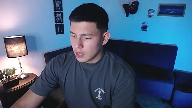 JamesCr  online show from 04/07/26, 02:24