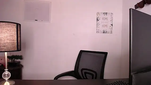 JamesCr  online show from 10/04/25, 03:30