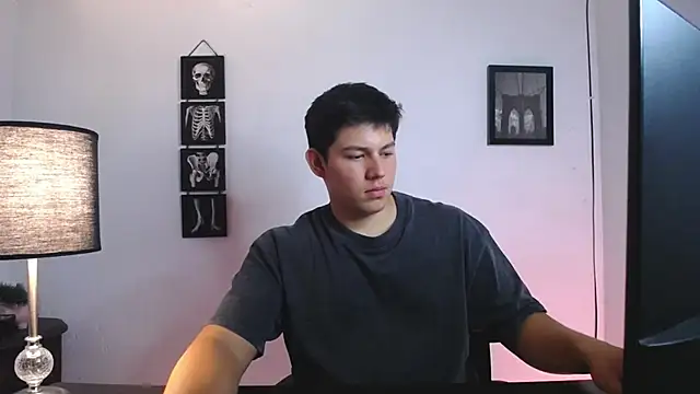 JamesCr  online show from 10/24/25, 01:26