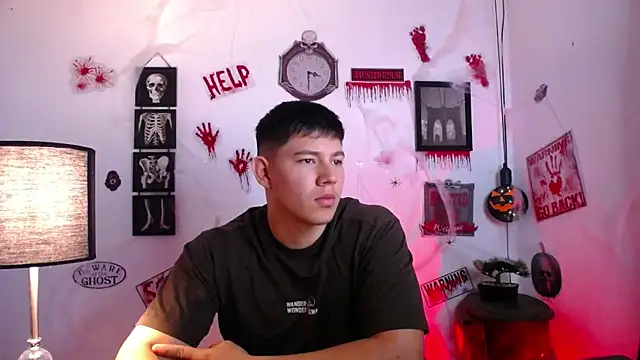 JamesCr  online show from 10/30/25, 10:13