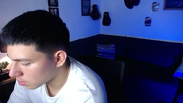 JamesCr  online show from 04/15/26, 02:06