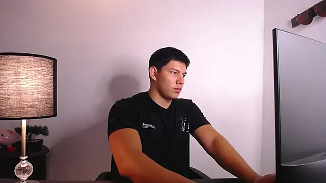 JamesCr  online show from 10/03/25, 03:09