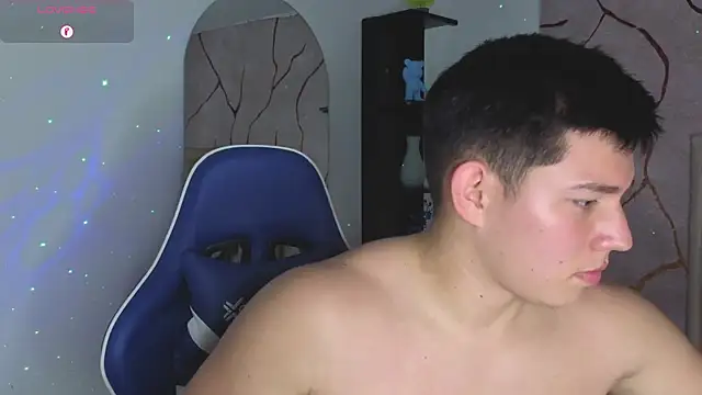 JamesCr  online show from 05/09/26, 03:37