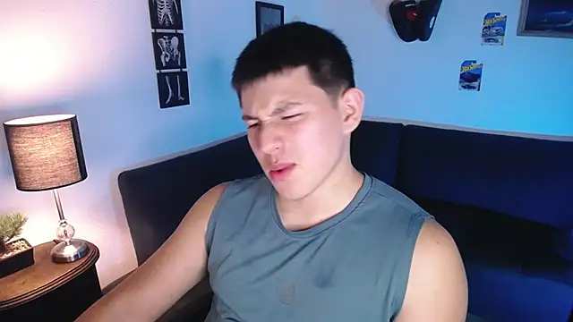 JamesCr  online show from 03/19/26, 01:49