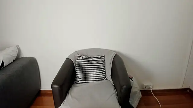 NicoleKatee online show from 12/16/25, 01:59