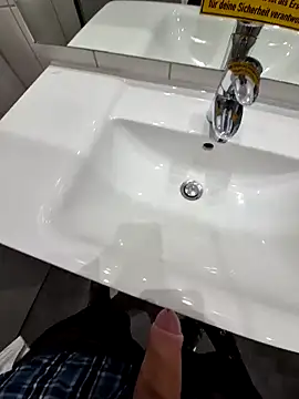 Oli0203xh online show from 03/19/26, 07:58